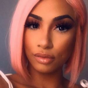 Meet your Posher, Lea